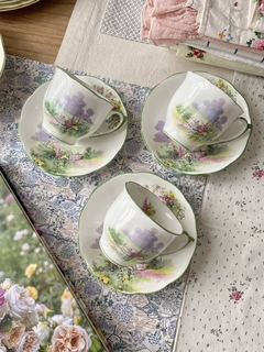 Taza de té con plato fine bone China Bell China Meadowside - comprar online