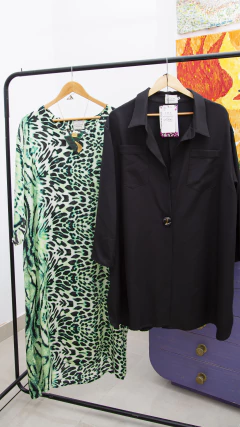 Vestido de seda Animal Print Verde en internet