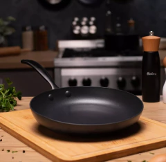 Sarten 24 Cm Hudson Total Black Teflon 4mm Induccion - comprar online