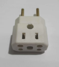 Adaptador Benjamim 3 Pinos Para 2 Pinos 10a e 20a Bob Esponja Plástico Reforçado estilo Porcelana - comprar online