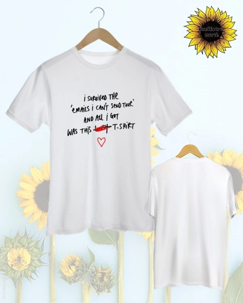 Remera Sabrina Carpenter emails i cant send tshirt