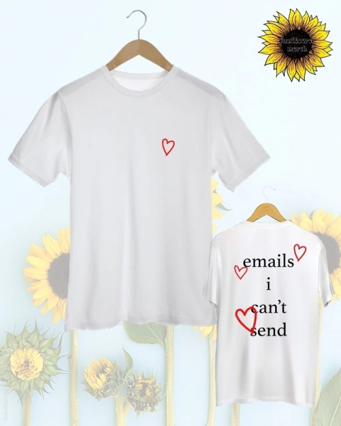 Remera Sabrina Carpenter emails i cant send II