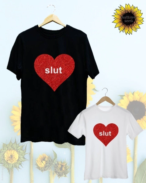 Remera Sabrina Carpenter slut (glitter)