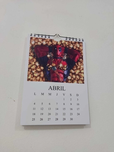 Calendario de pared 2025