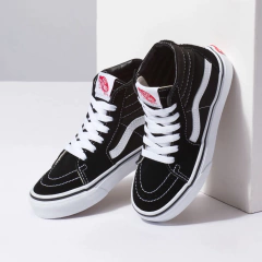 TÊNIS SK8 BLACK WHITE na internet