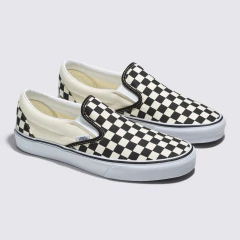 SLIP ON CLASSIC BLACK WHITE TEEN