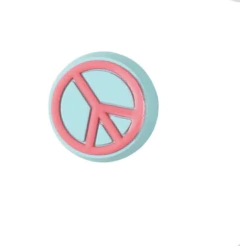 PIN CROCS PEACE PINK UN