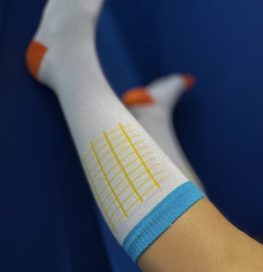 MEIA 3/4 XADREZ AMARELO VOGA na internet