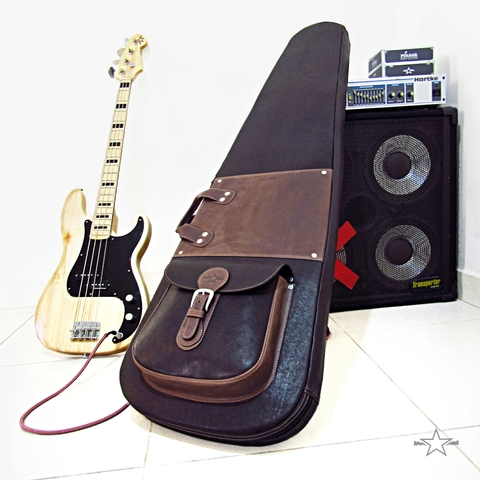 Funda semi rígida para bajo.(A pedido)