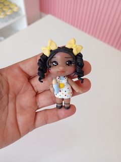 Aplique Boneca Escolar