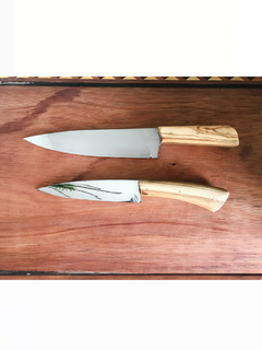 Imagen de Cuchillo - Similar Acero 3 Claveles- Madera De Olivo Grande