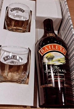 Estuche Baileys con 2 vasos
