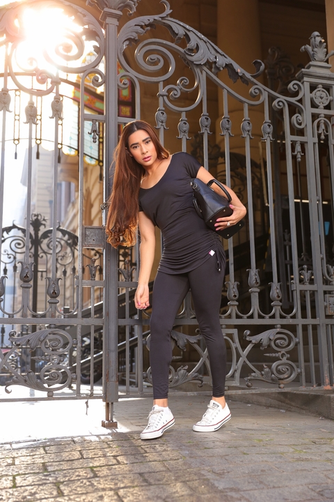 Calça Legging com Saia Ajustável com proteção UV50 cor preta – O Estilo Que Você Merece Cintura alta não marca celulite - comprar online