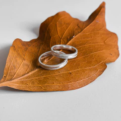 Aliança em prata 3mm com fosco laterais - unidade