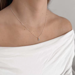 Colar com pingente ponto de luz gota em prata - Kaliska Joias em Prata