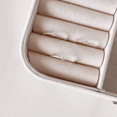 Anel solitário com zircônia 2,5mm - comprar online