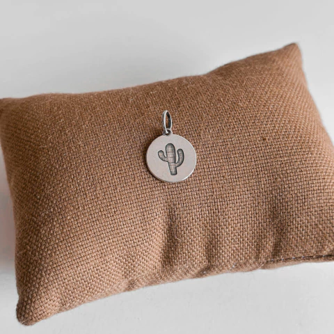 Pingente cacto em prata