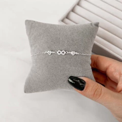 Pulseira zircônia com coração e infinito