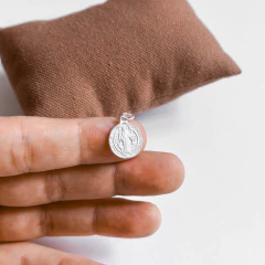 Pingente Medalha São Bento em prata - comprar online