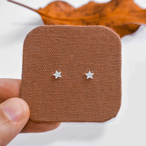 Brinco com estrelas e tarraxa baby em prata - comprar online