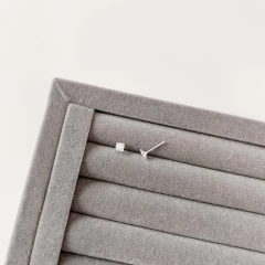 Brinco ponto de luz quadrado 4mm - comprar online