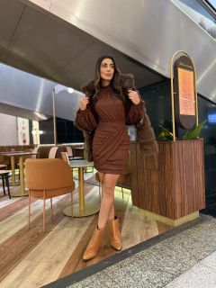 Vestido curto manga longa