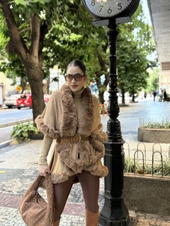 Poncho com detalhes de pelo - comprar online