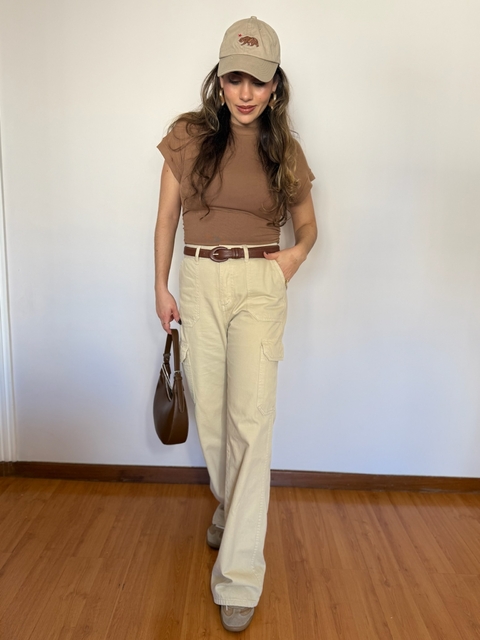Calça cargo em sarja