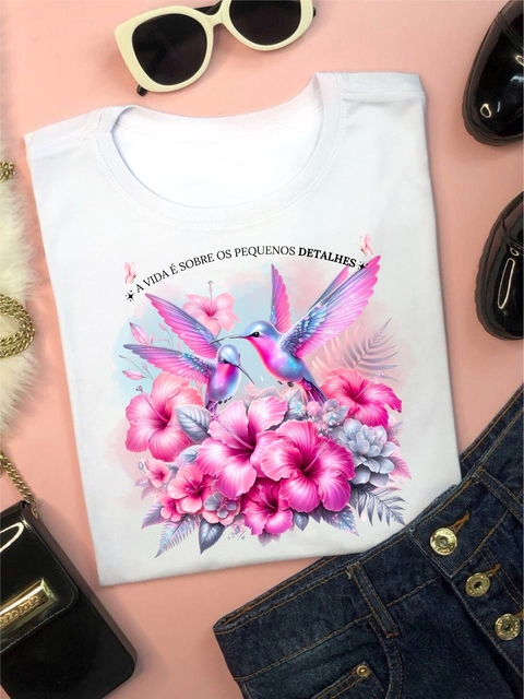 T SHIRT - LUXE WHITE - A VIDA É SOBRE PEQUENOS DETALHES - SEM PEDRARIAS - comprar online