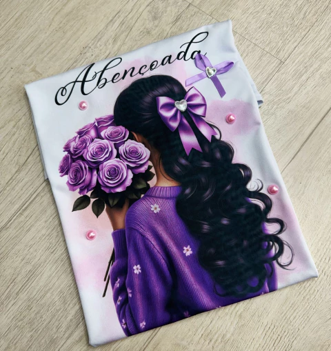 T SHIRT - LUXE WHITE - ABENÇOADA - COM APLICAÇÕES TERMOCOLANTES - comprar online