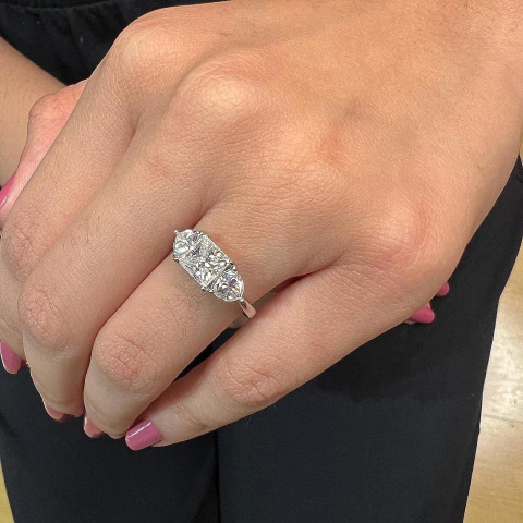 Anel 3 Pedras Meghan Moissanite