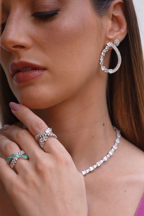 Brinco Gota Frontal Suzana