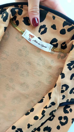 Pijama americano onça e coração preto - ateliê dos pijamas 