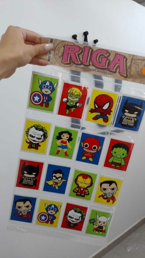Cod. 1776 VINILOS AUTOADHESIVOS SUPERHEROES x32 U