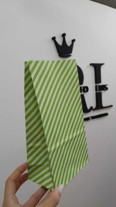 BOLSITAS DE PAPEL VERDE CON RAYAS x10 U