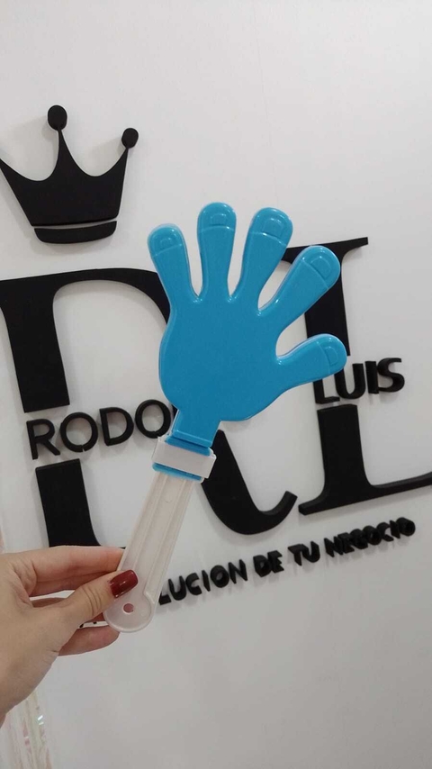 MANO GRANDE PLASTICA ARGENTINA x1 U -