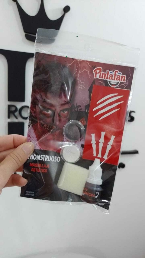 KIT MAQUILLAJE MONSTRUOSO SANGRIENTO x1 U -