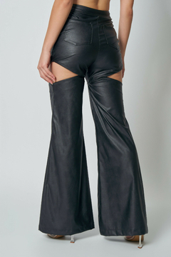 CALÇA LEATHER ZELIE PRETA OTHER GIRLS na internet