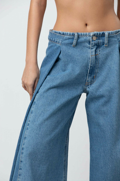 CALÇA JEANS ZAHARI JEANS CLARO OTHER GIRLS - comprar online