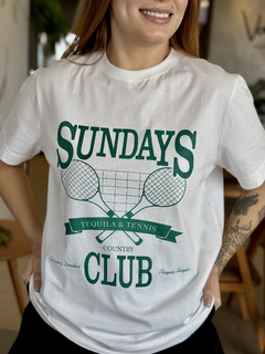 T-SHIRT SUNDAYS OFF WHITE na internet
