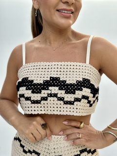 TOP CROCHÊ FLOR