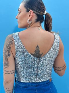 CROPPED TRANSPASSADO PAETÊ PRATA A FESTA na internet