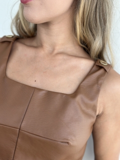 CROPPED ALICE PU MARROM na internet