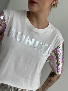 T-SHIRT PAETÊ BONITA E SOLTEIRA OFF WHITE na internet