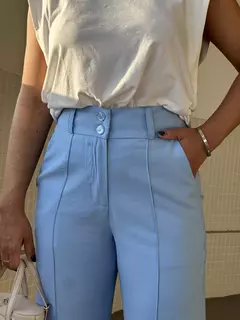 CALÇA MANU AZUL CLARO na internet