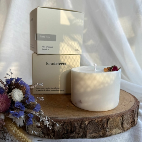 * Vela Buque M com caixa - linha RELVA - Fora da Terra - 160gr