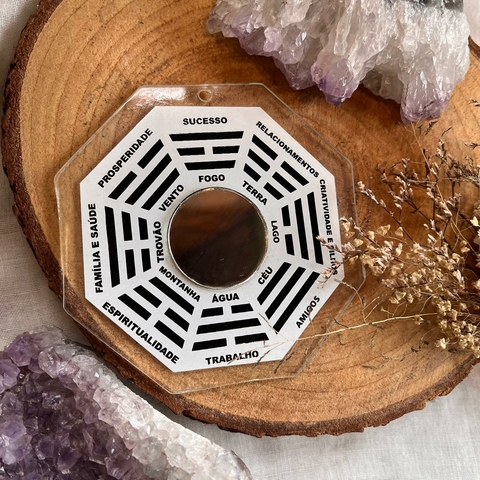 Bagua Vidro, adesivo branco e espelho no centro