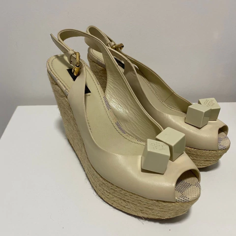 Sandália Anabela Louis Vuitton