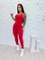 Macacão vermelho na internet