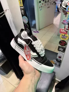 2X1 KNU SKOOL + 2 PARES DE MEDIAS DE REGALO - tienda online